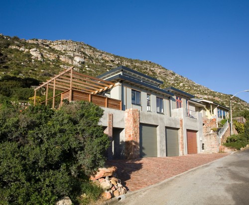 the-mountain-house-exterior-mountain-view